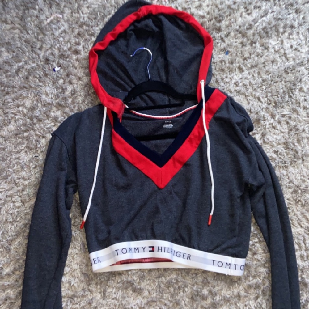 Tommy Hilfiger cropped hoodie